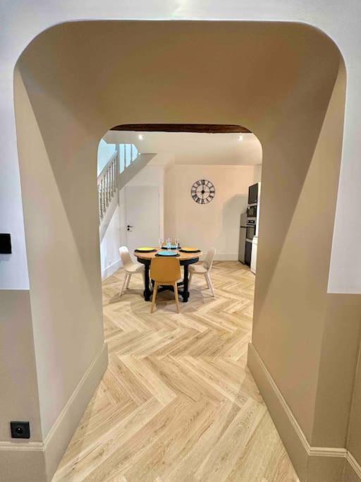 La Maison Des Cours - Wifi - Centre Ville Мулен Екстер'єр фото