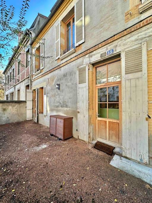 La Maison Des Cours - Wifi - Centre Ville Мулен Екстер'єр фото