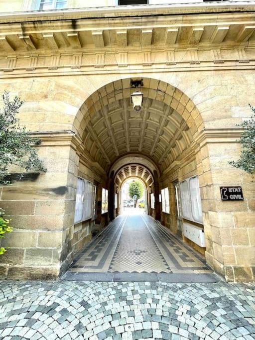La Maison Des Cours - Wifi - Centre Ville Мулен Екстер'єр фото